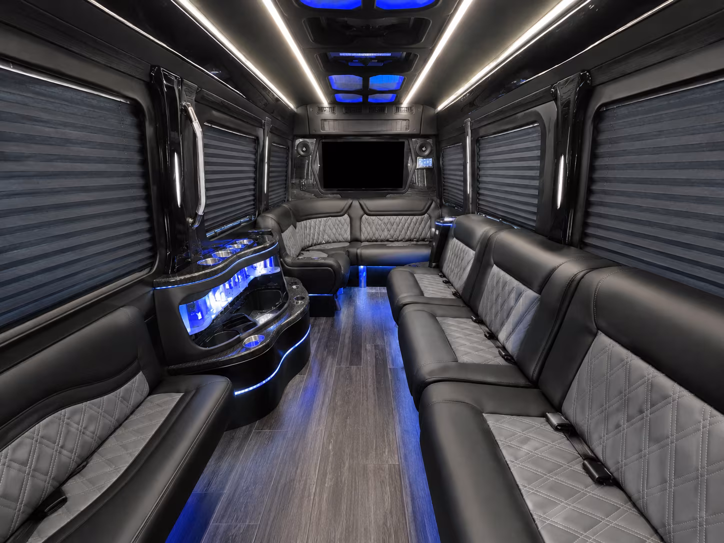 busrentalsantee com can help you move personnel to san diego international airport
